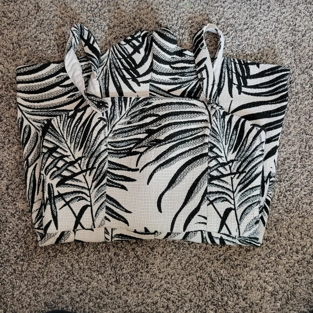 Hutch Annie romper - Picture 2 of 8